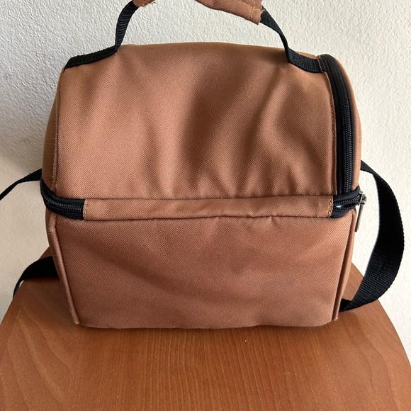 Carhartt Deluxe Dual Compartment
Insulated Lunch Cooler Bag - Picture 2 of 12